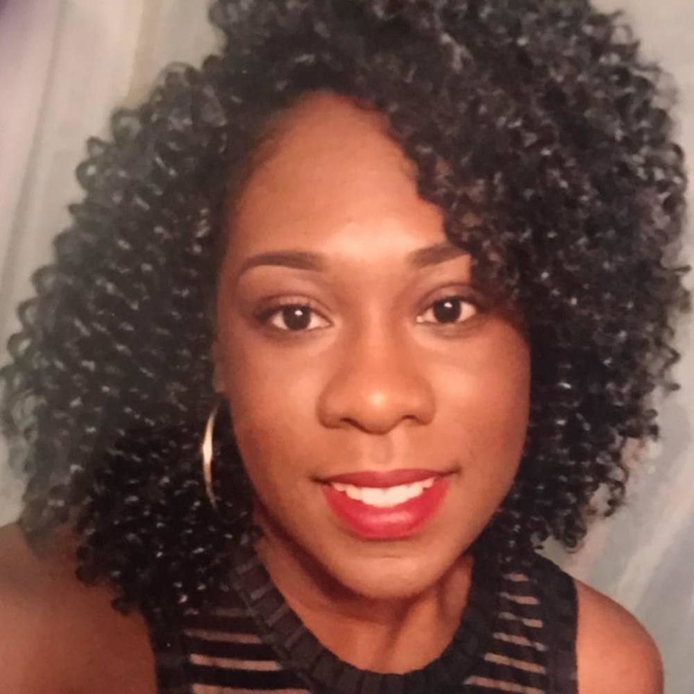 Meet your Posher, Shenika